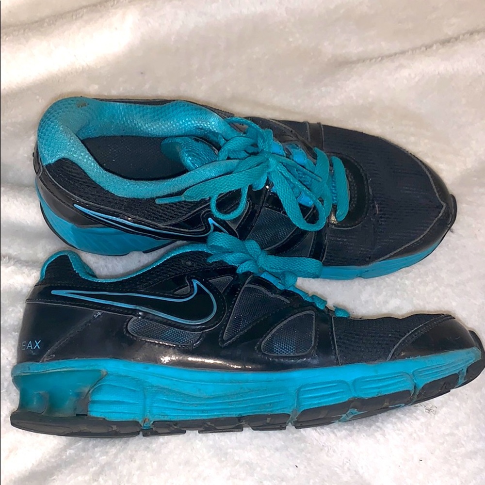 Nike Reax sneakers